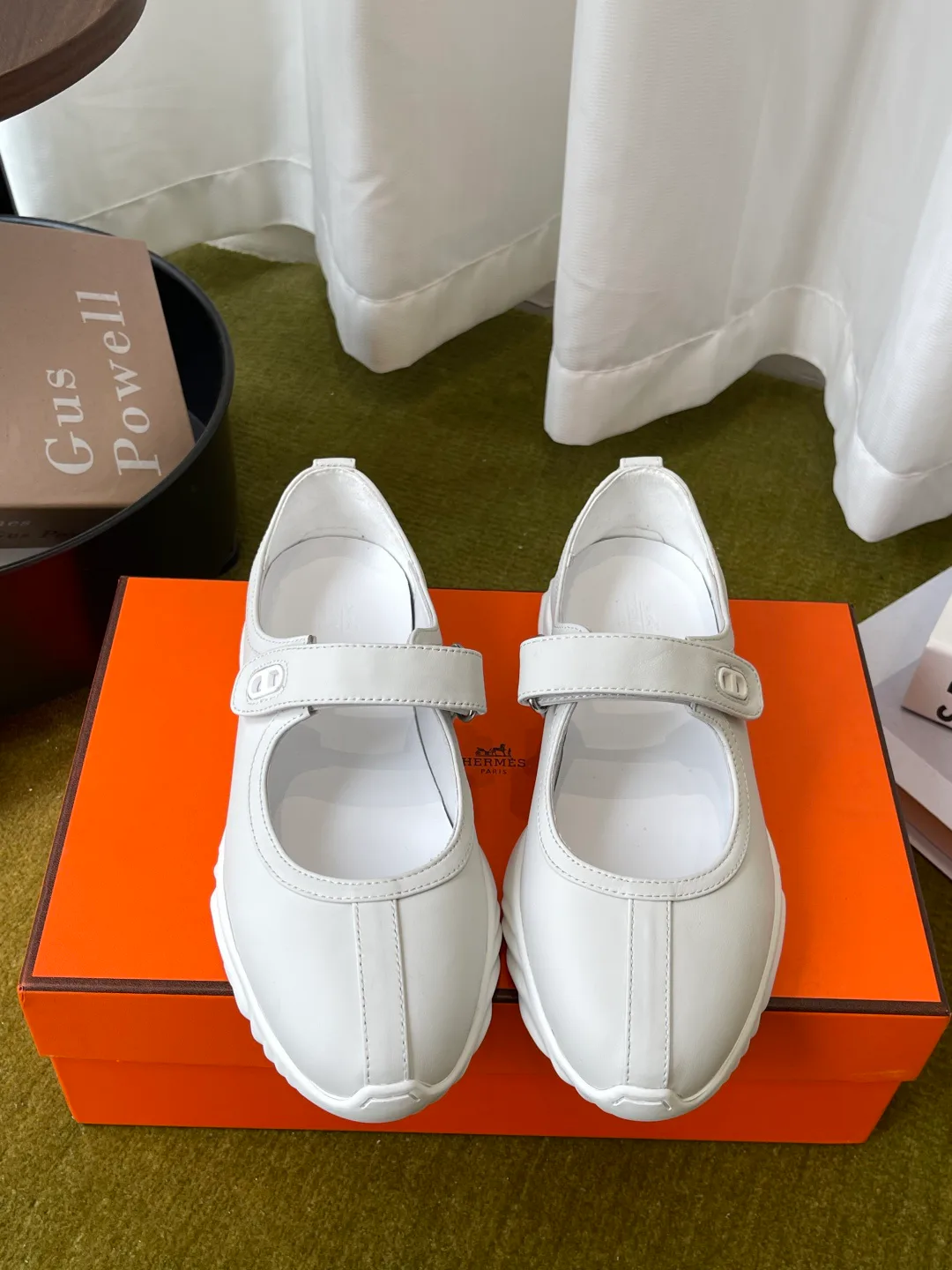 Кроссовки Женские Hermes 19578445