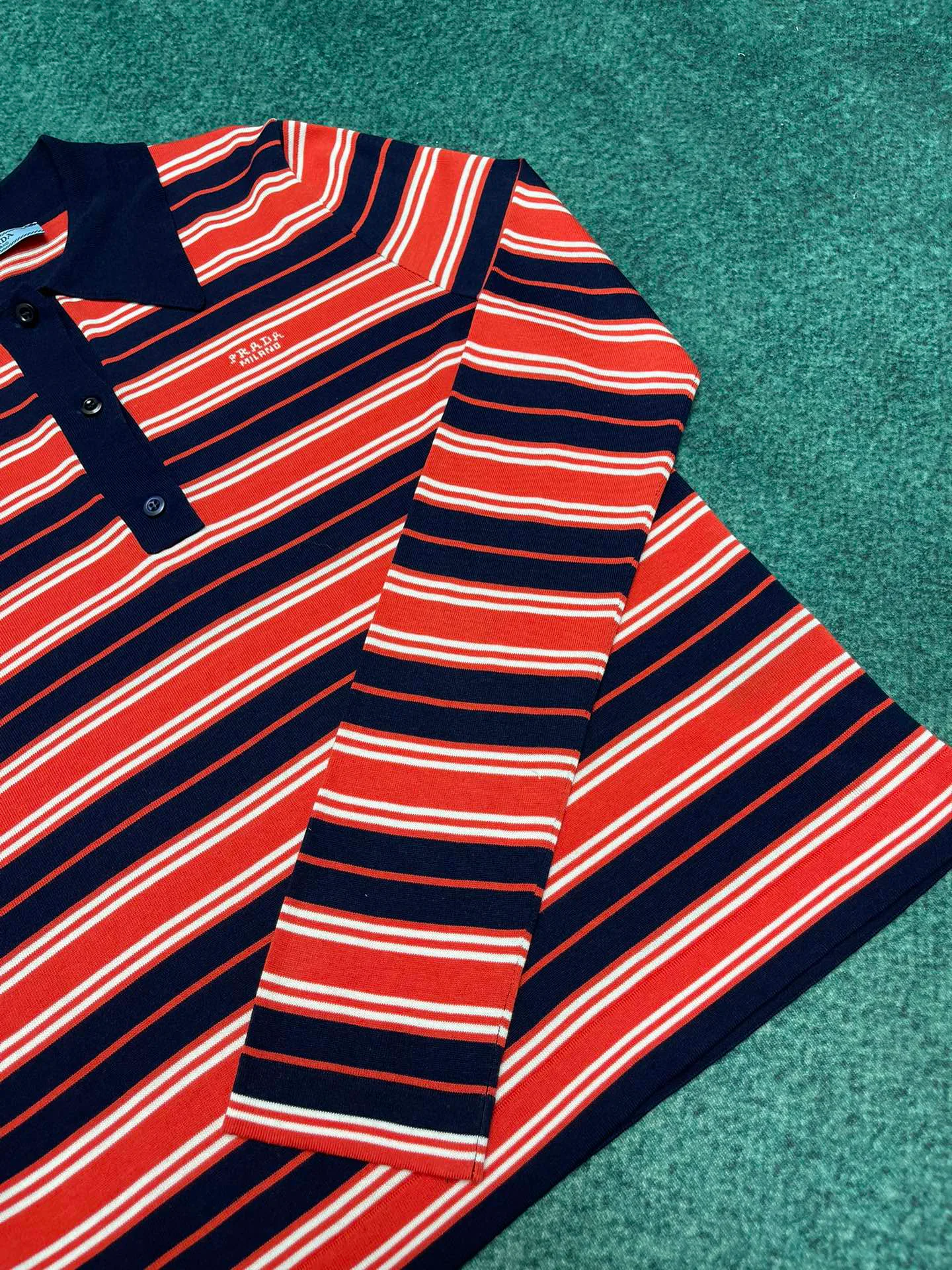 Лонгсливы Женские Prada 20533