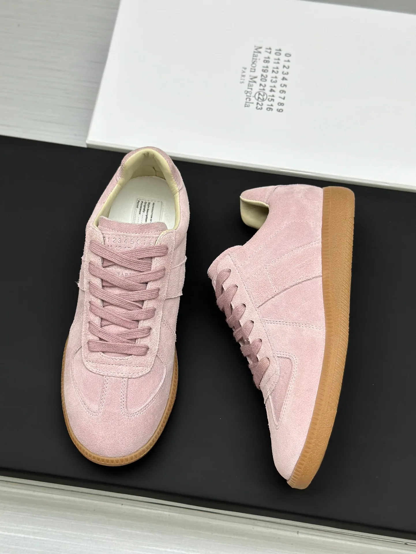 Кроссовки Женские Maison Margiela 9039739