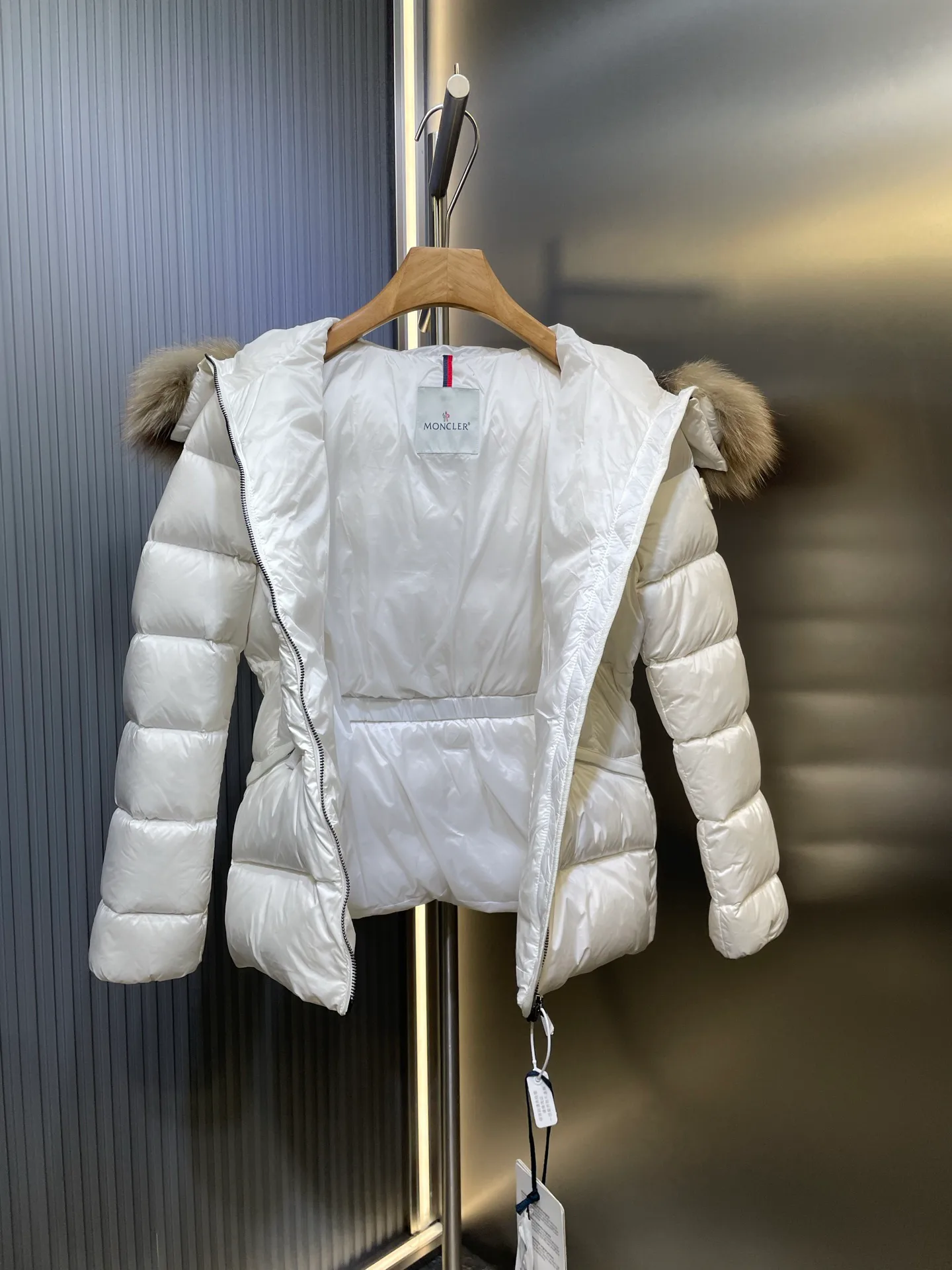 Куртки И Пуховики Женские Moncler 1041731
