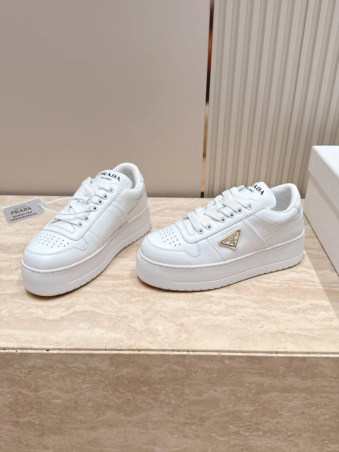 Кроссовки Женские Prada 18461648
