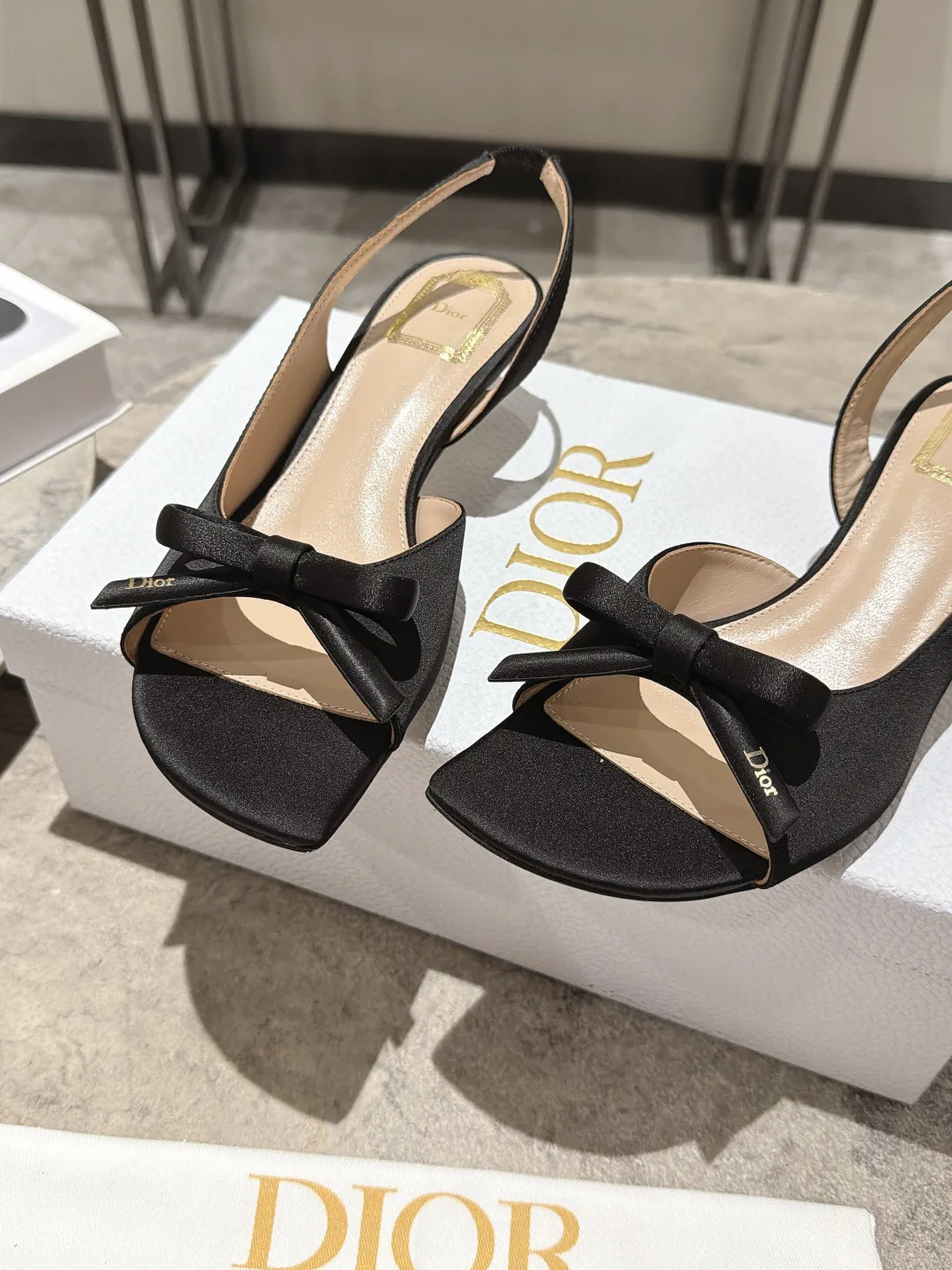 Босоножки Женские Christian Dior 17604623