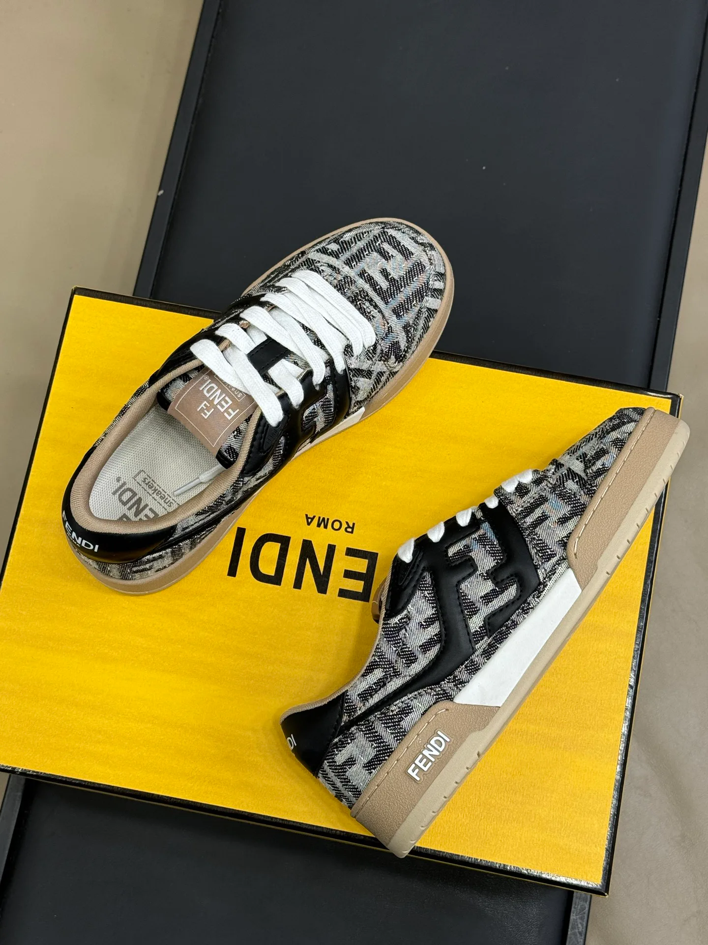 Кроссовки Мужские Fendi 12953173