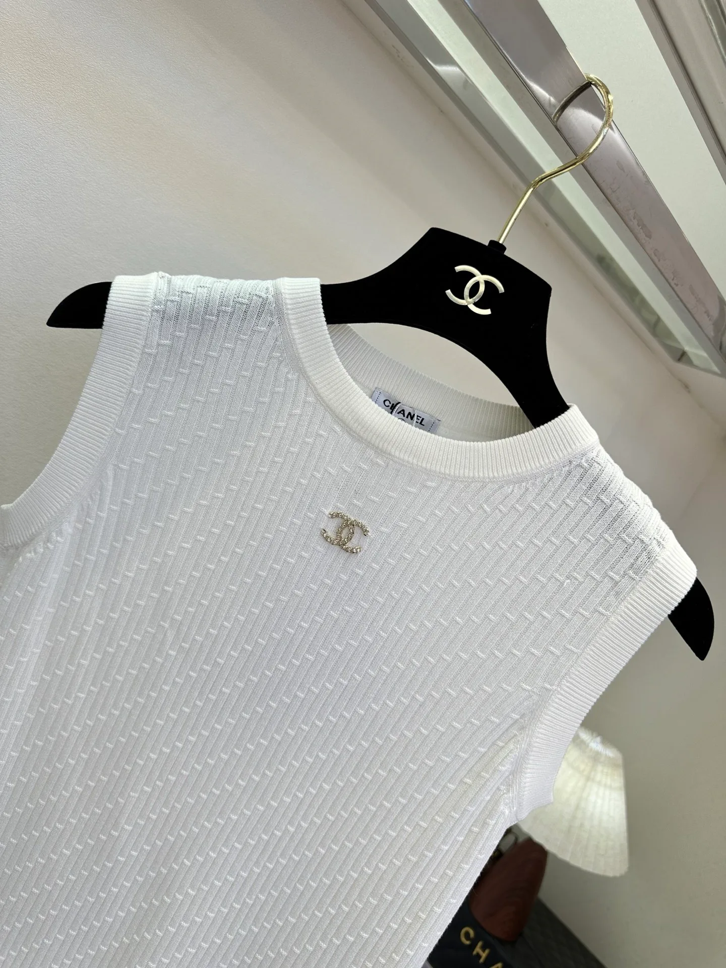 Жилеты Женские Chanel 11540338