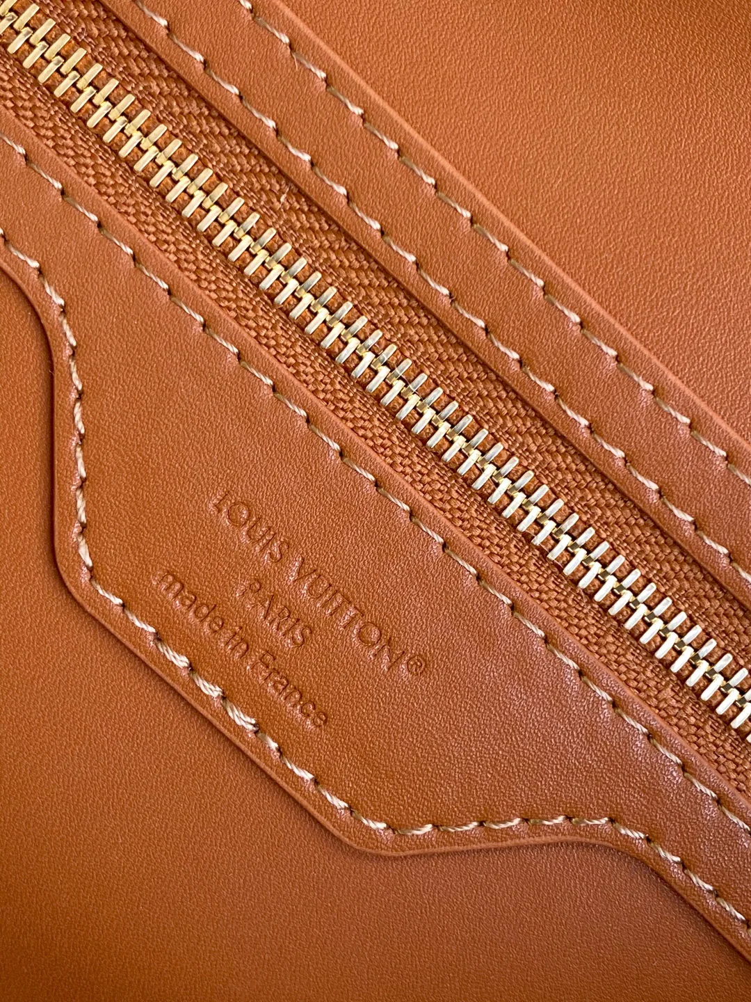 Классические Сумки Женские Louis Vuitton 18153140