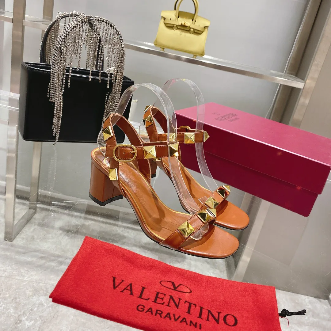 Босоножки Женские Valentino 17956835