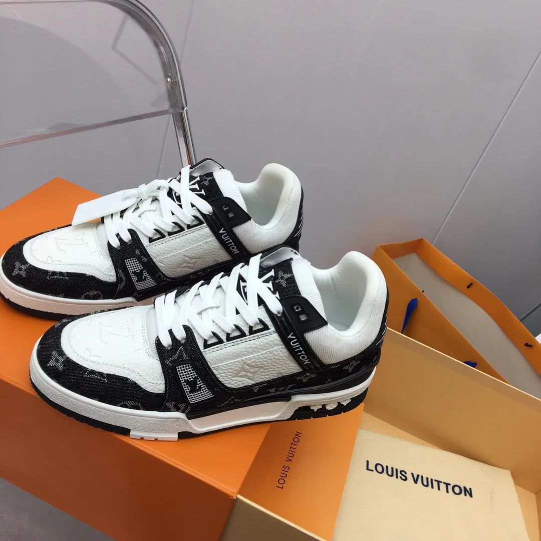 Кроссовки Женские Louis Vuitton 10234459