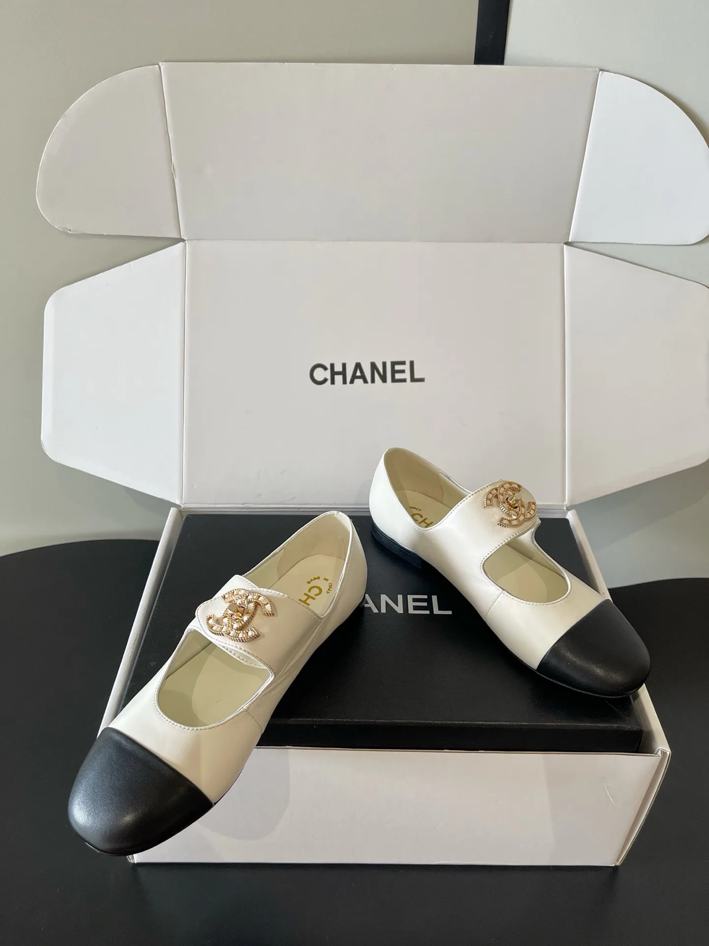 Туфли Женские Chanel 18234970