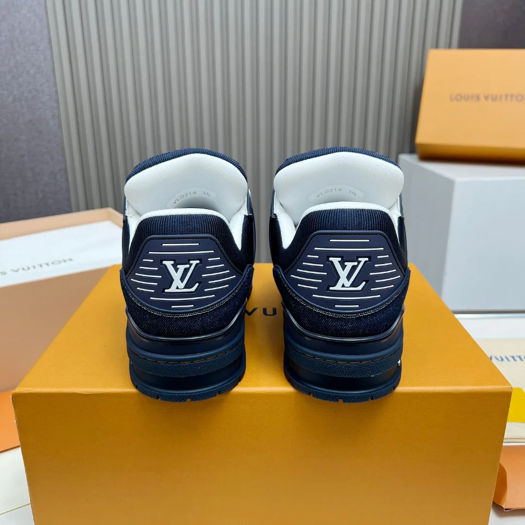 Кроссовки Женские Louis Vuitton 11707397