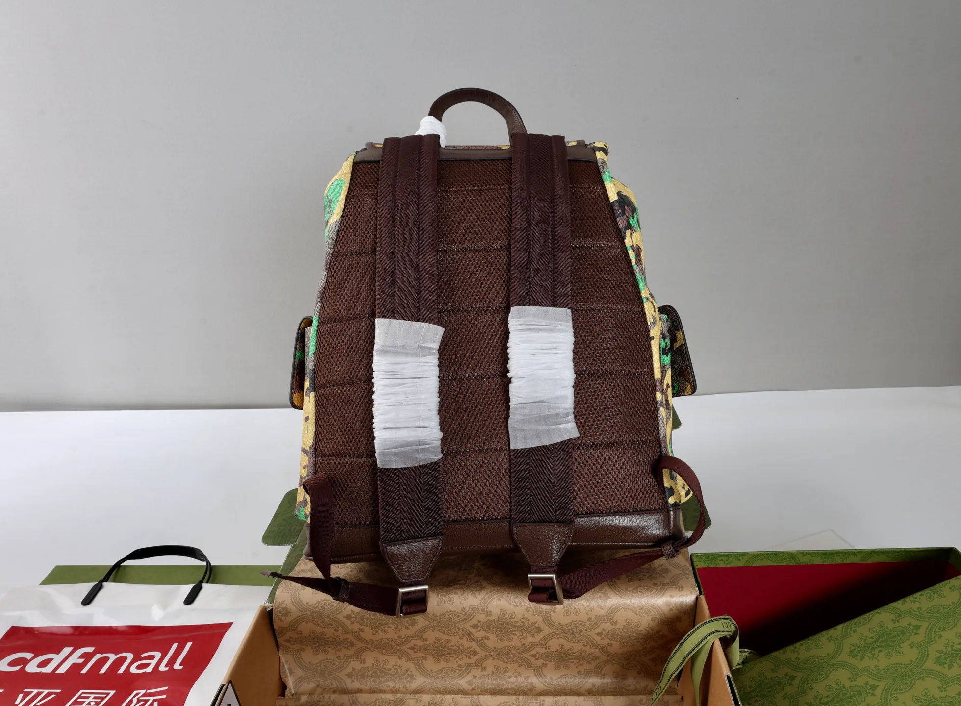 Рюкзаки Женские Gucci 691402