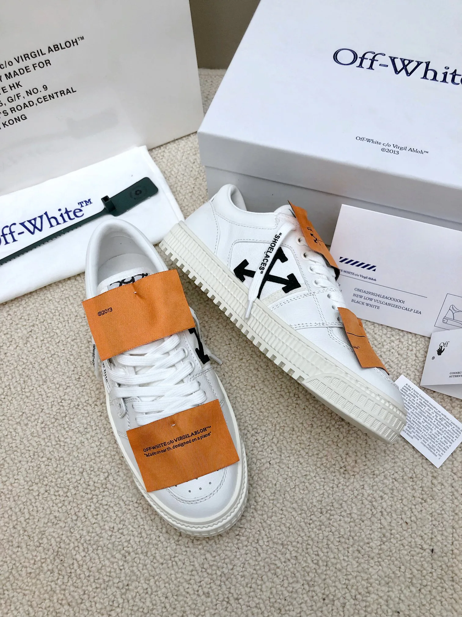Кроссовки Женские Off-White 18103213