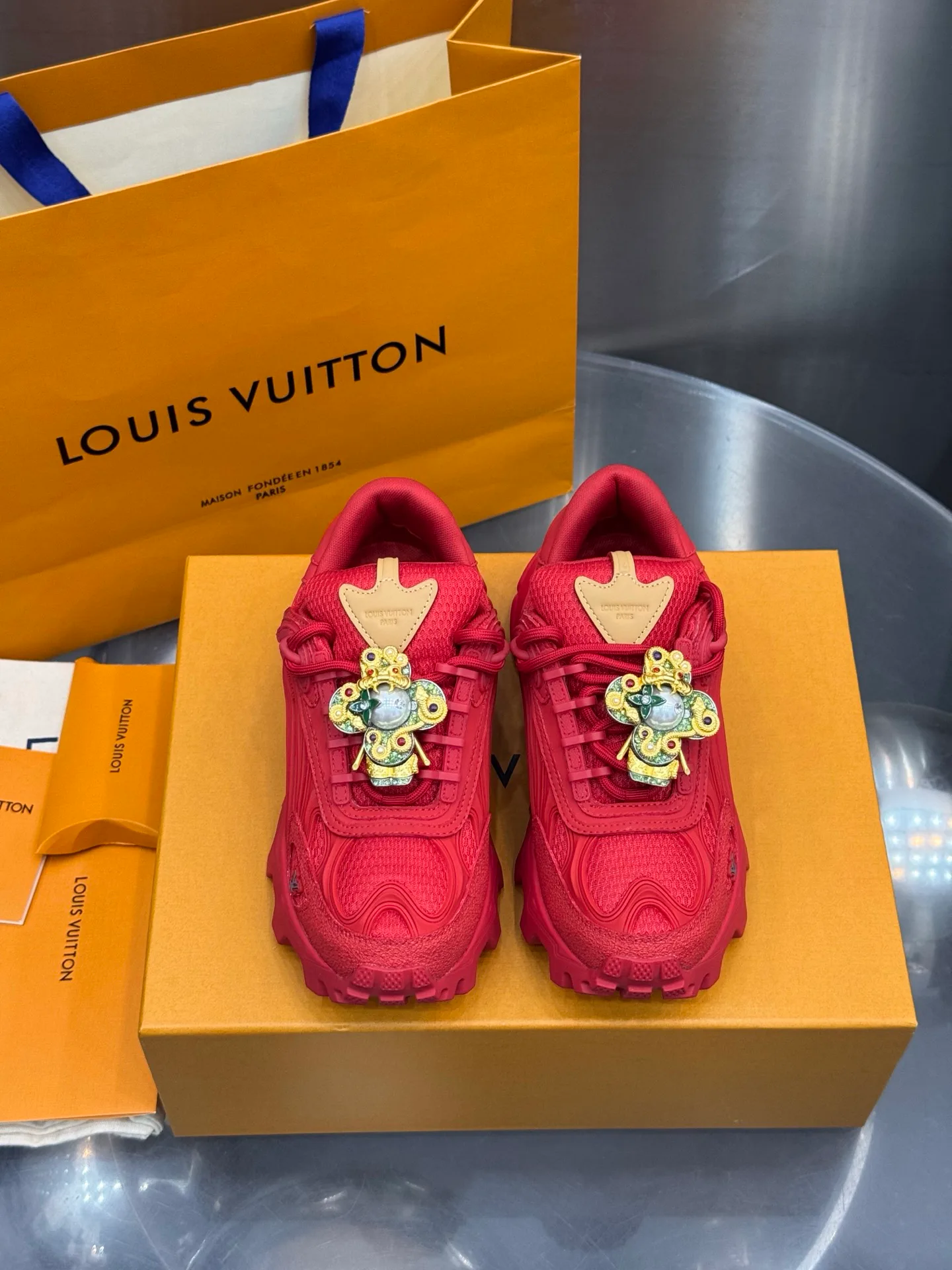 Кроссовки Женские Louis Vuitton 18202599