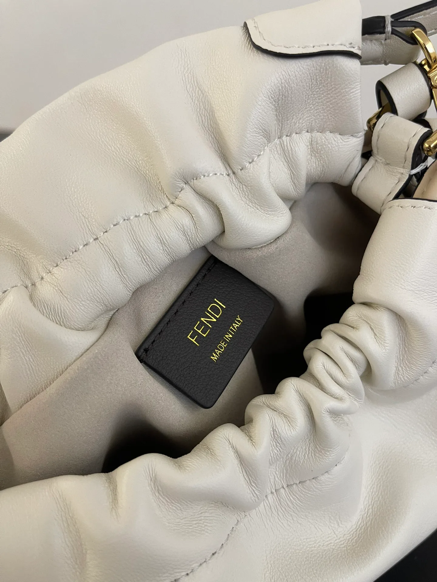 Классические Сумки Женские Fendi 13546201