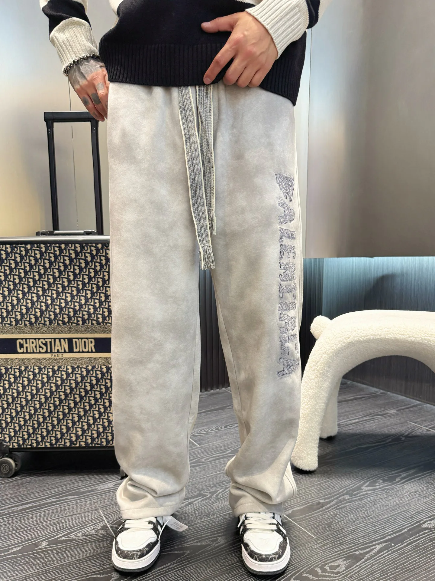 Брюки Мужские Balenciaga 10310681