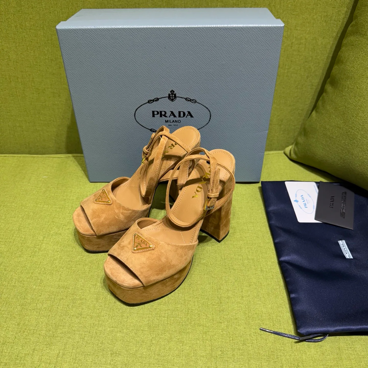 Босоножки Женские Prada 19237312