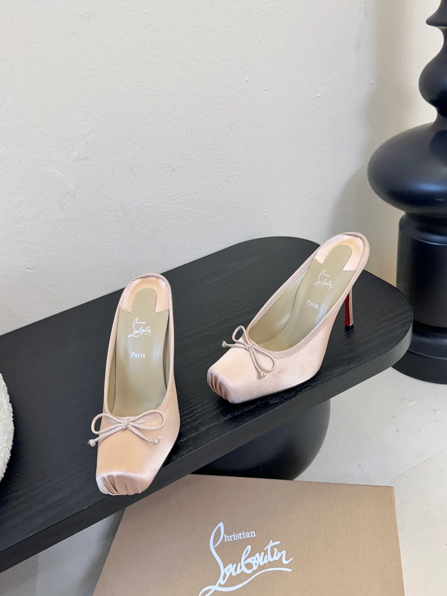 Туфли Женские Christian Louboutin 2387705