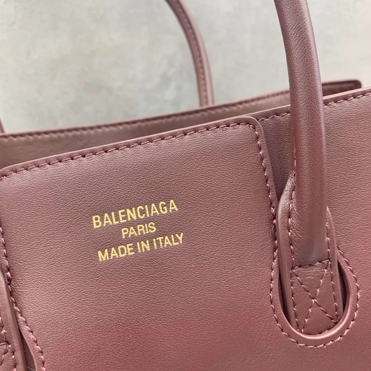 Классические Сумки Женские Balenciaga 11864238