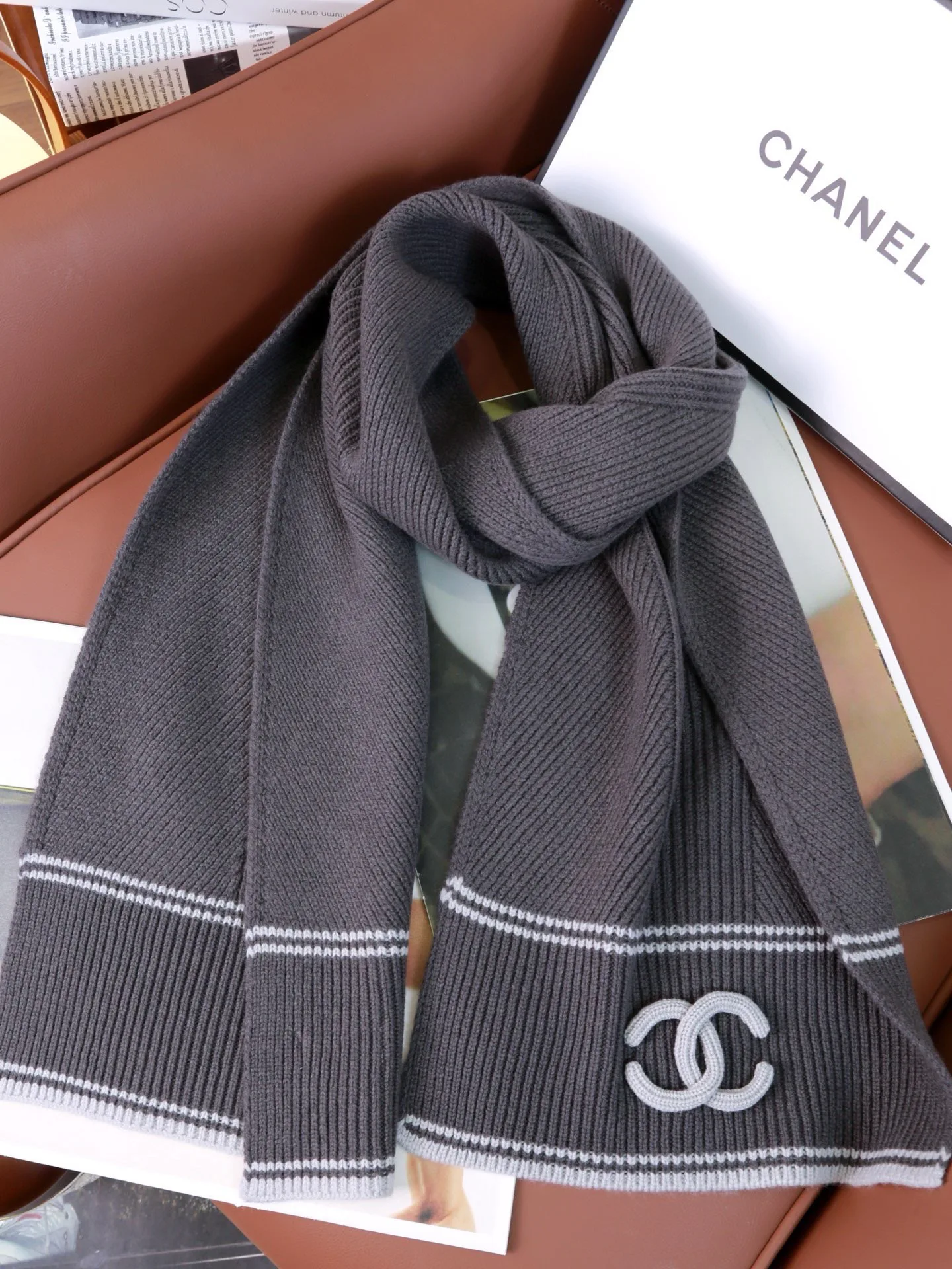 Шарфы Chanel 18427053