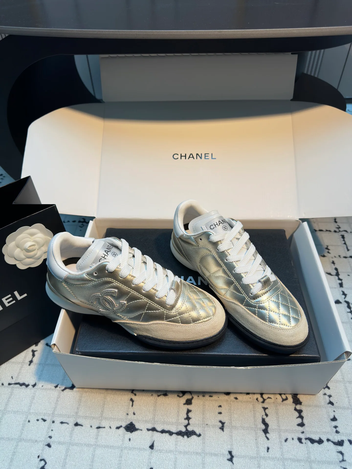 Кроссовки Женские Chanel 10468560