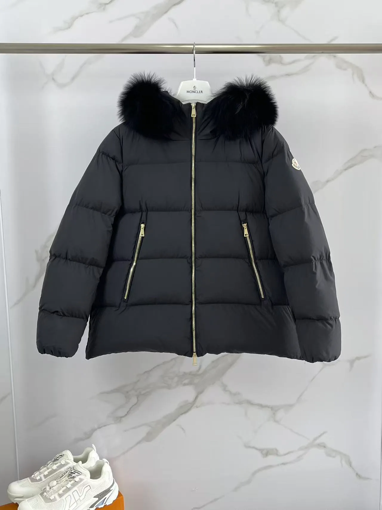 Куртки И Пуховики Женские Moncler 19735442