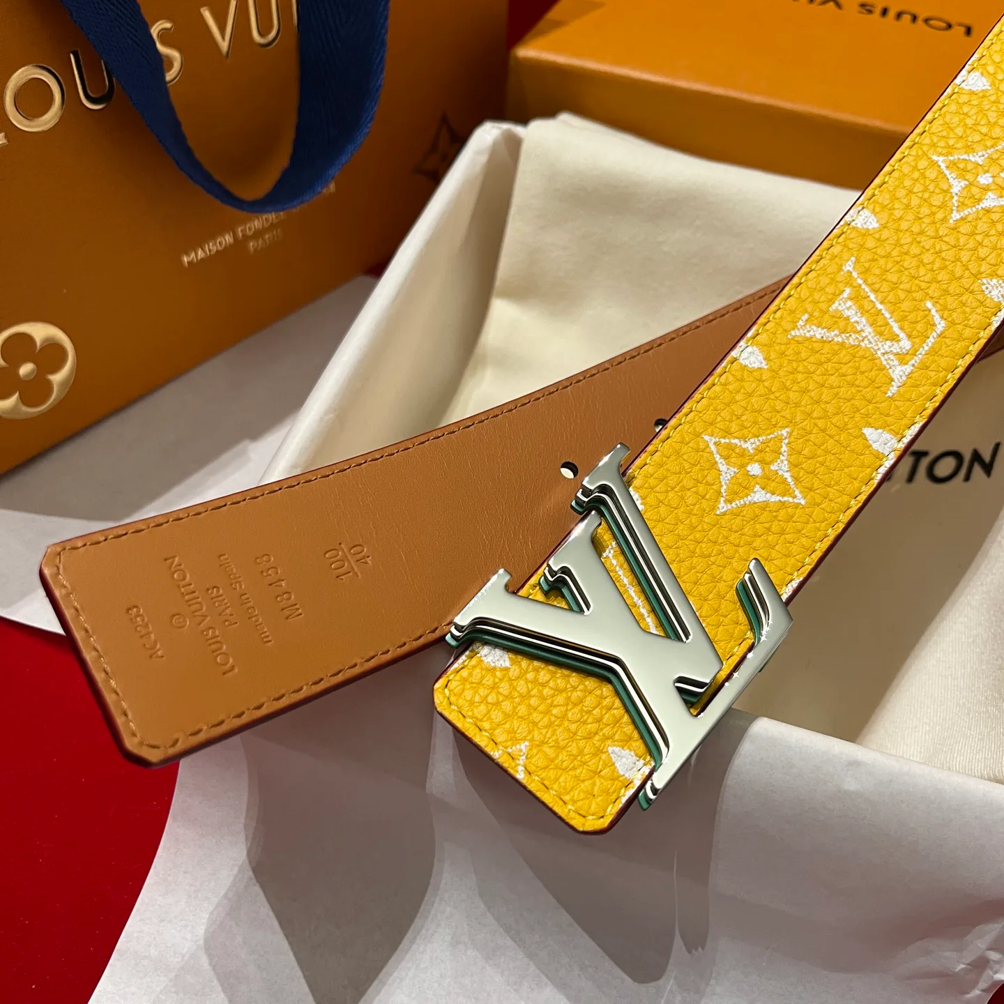 Ремни Louis Vuitton 17645328
