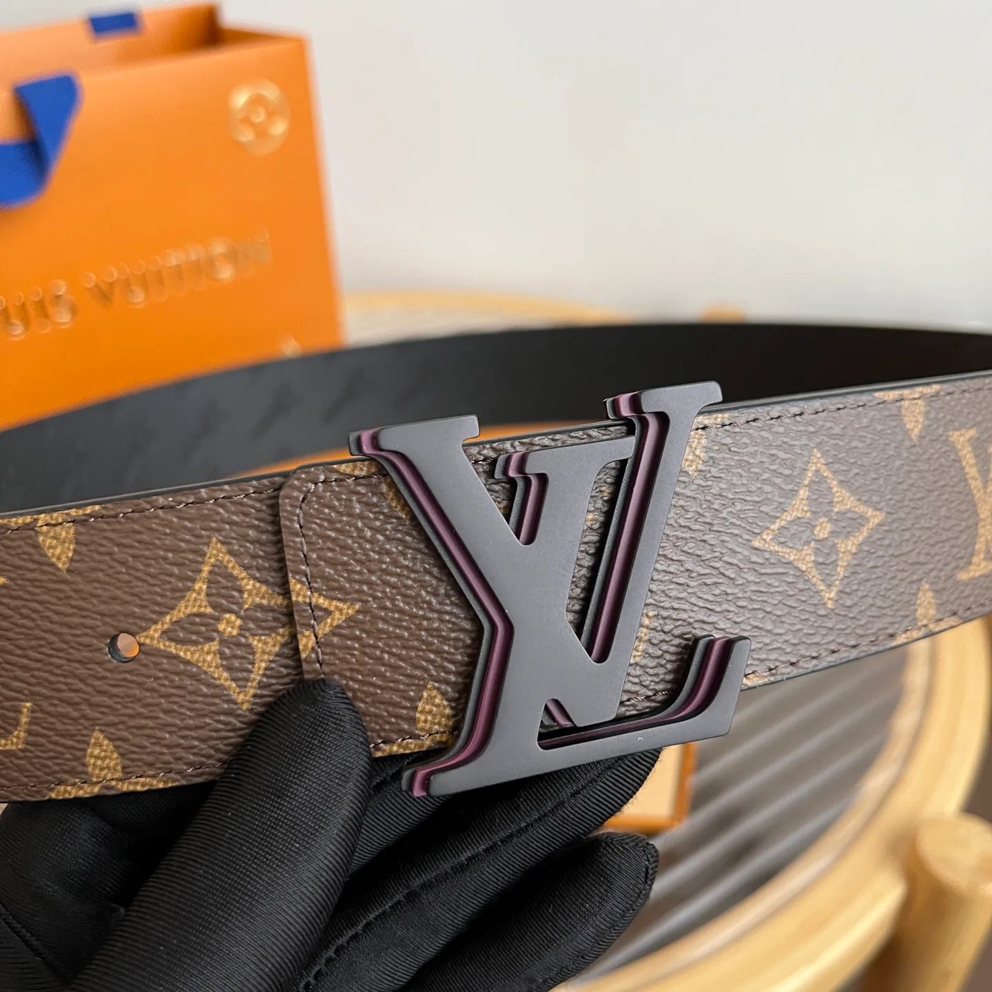 Ремни Louis Vuitton 10399065