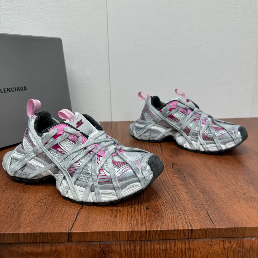 Кроссовки Женские Balenciaga 13216463