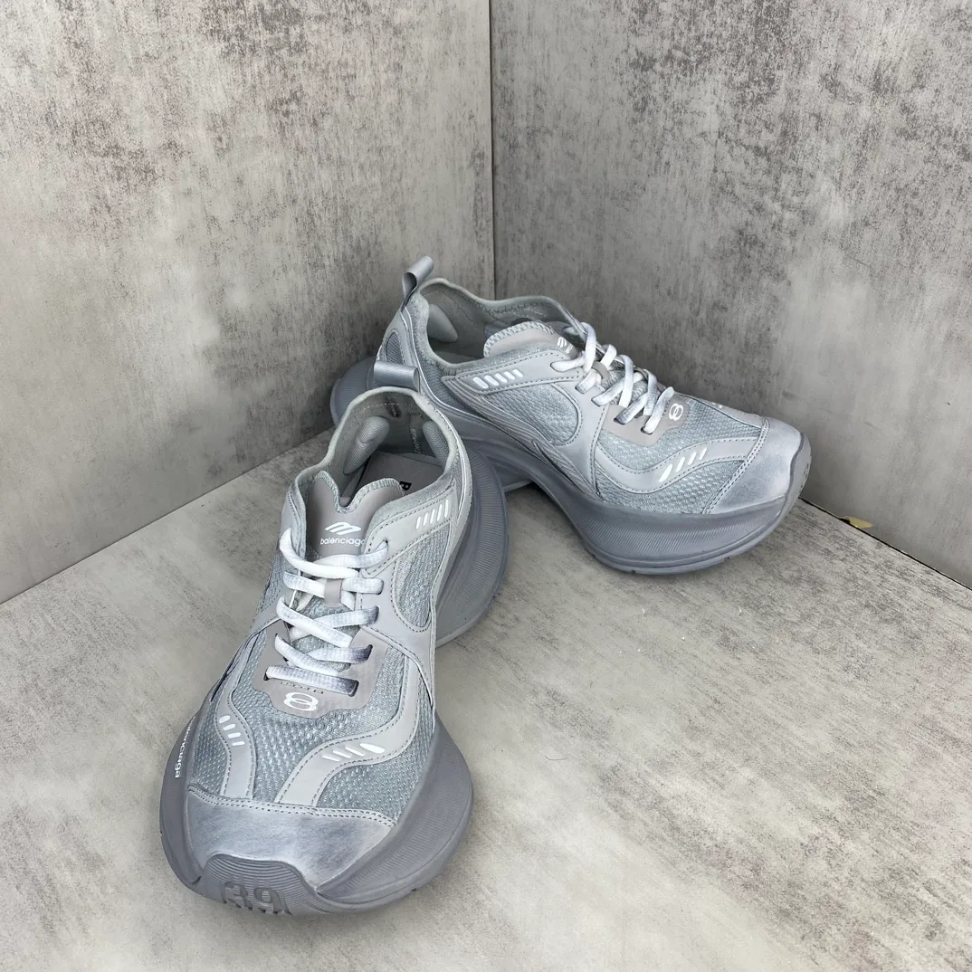 Кроссовки Женские Balenciaga 11705487