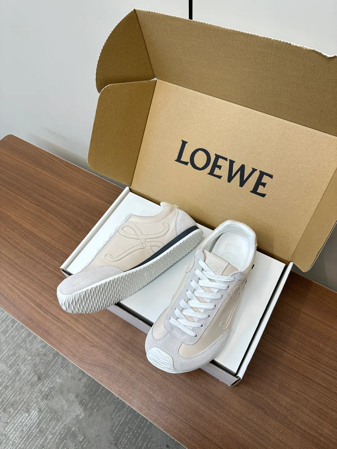 Кроссовки Женские Loewe 33131