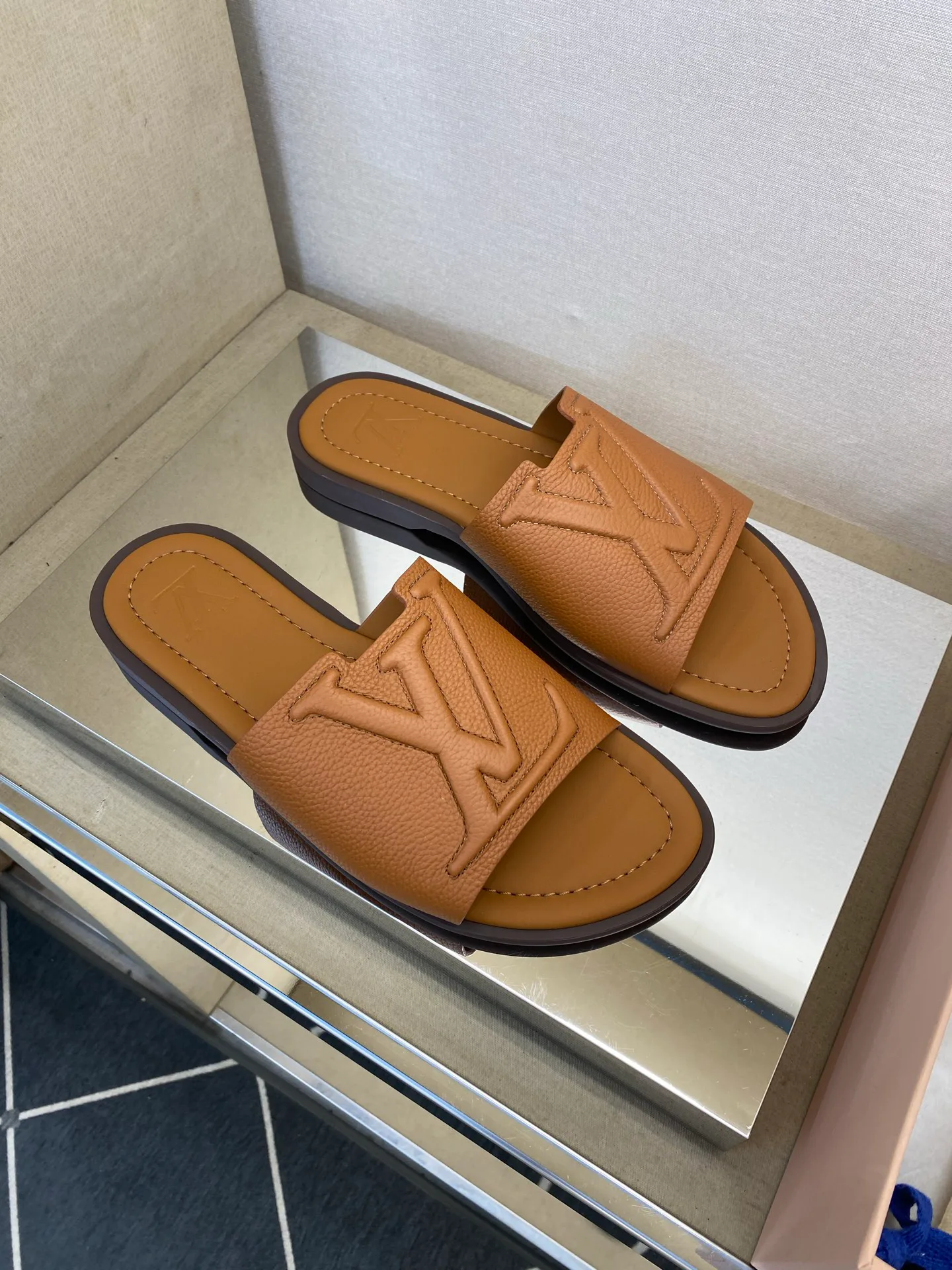 Шлепанцы Мужские Louis Vuitton 11956846