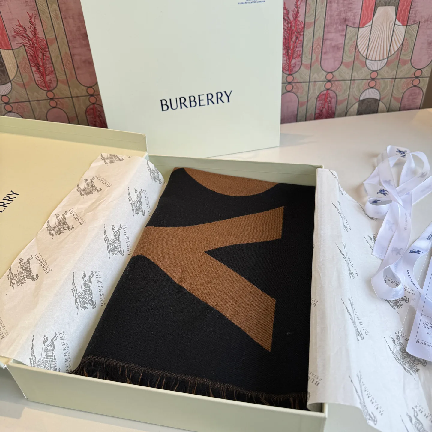 Шарфы Burberry 18105565