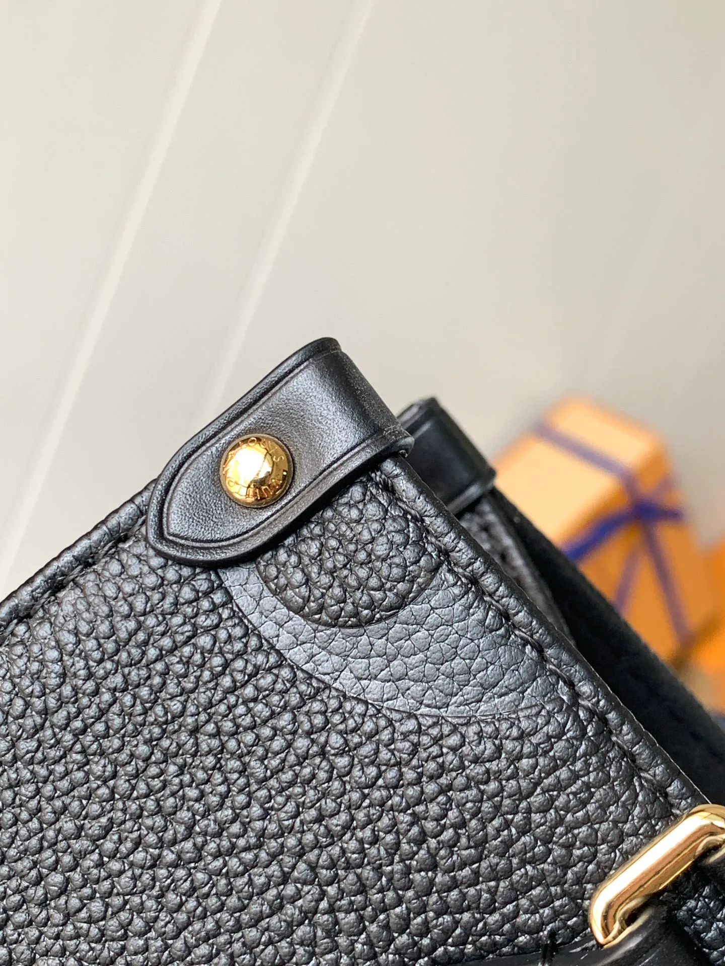 Классические Сумки Женские Louis Vuitton 18148122