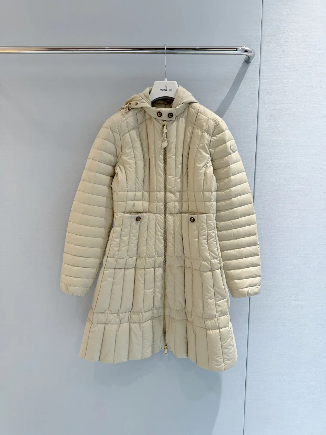 Куртки И Пуховики Женские Moncler 18440099