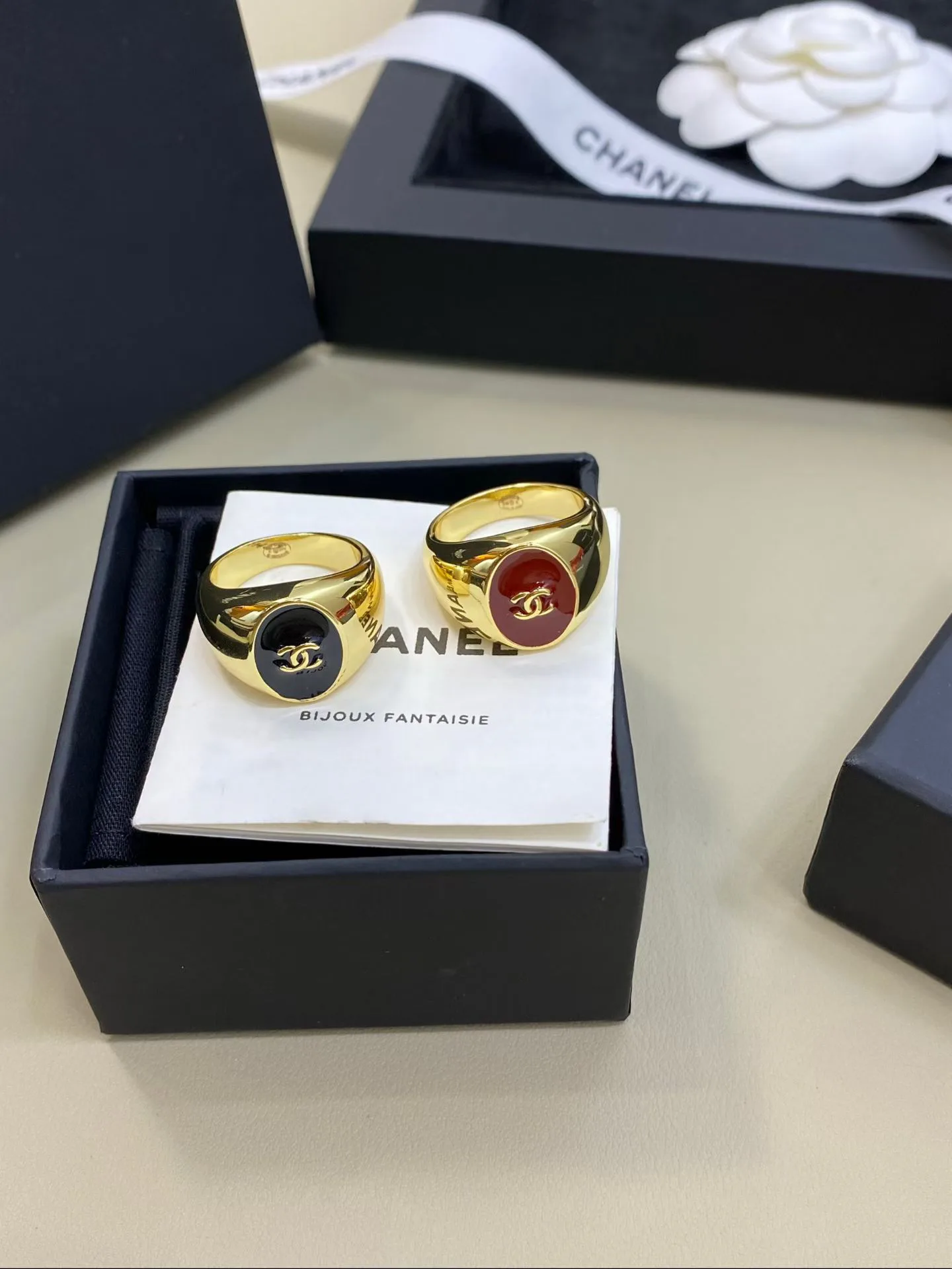 Бижутерия Chanel 18123087