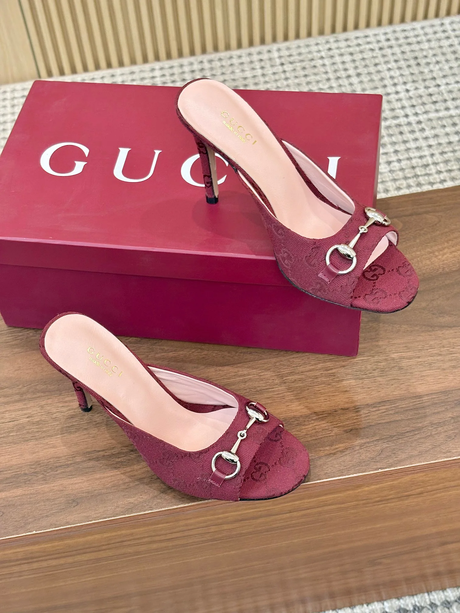 Босоножки Женские Gucci 11529295