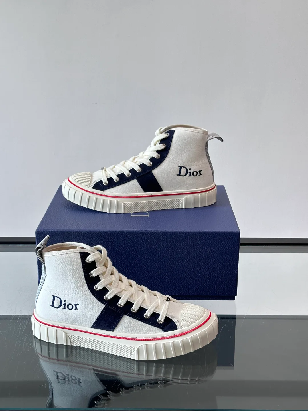 Кроссовки Женские Christian Dior 18118772