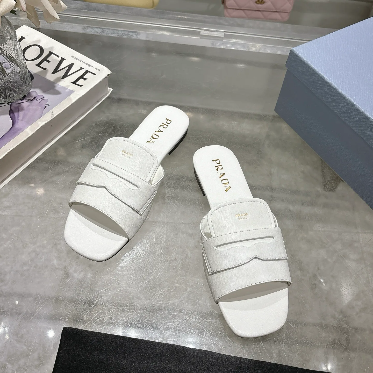 Шлепанцы Женские Prada 490970