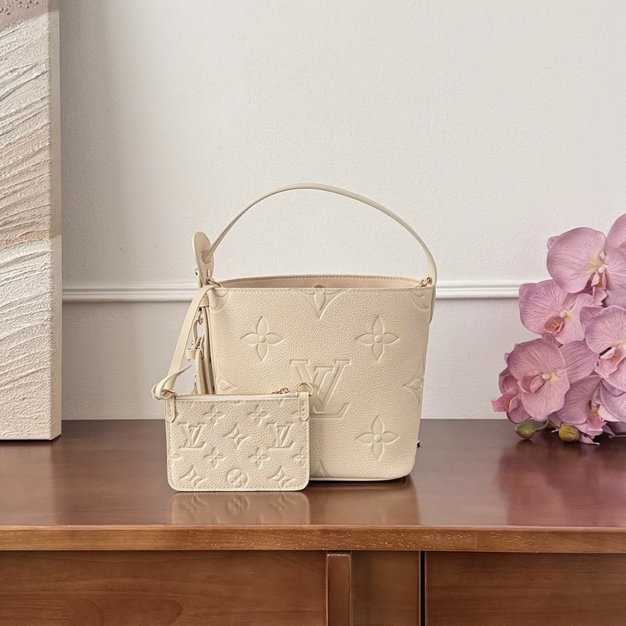 Классические Сумки Женские Louis Vuitton 17001392