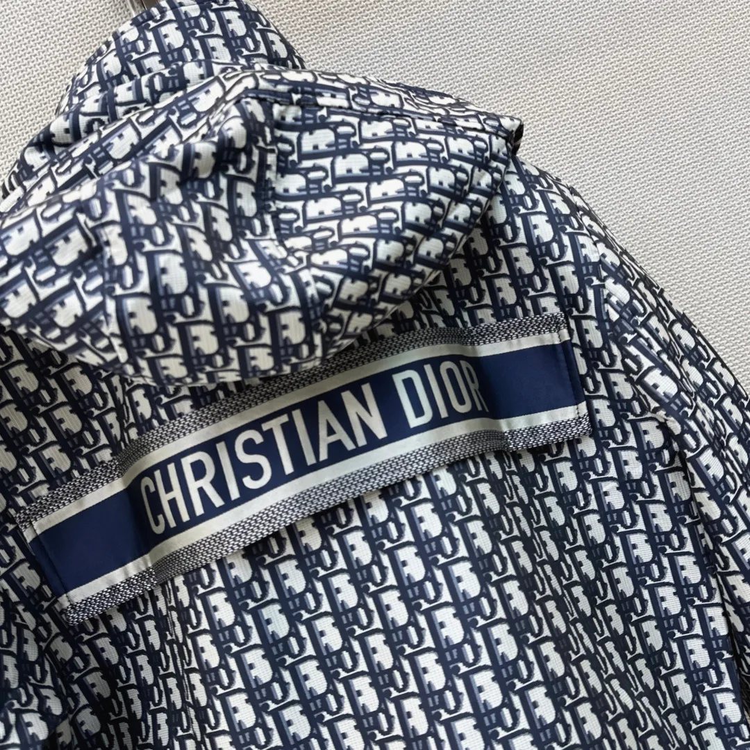 Куртки И Пуховики Женские Christian Dior 18225775