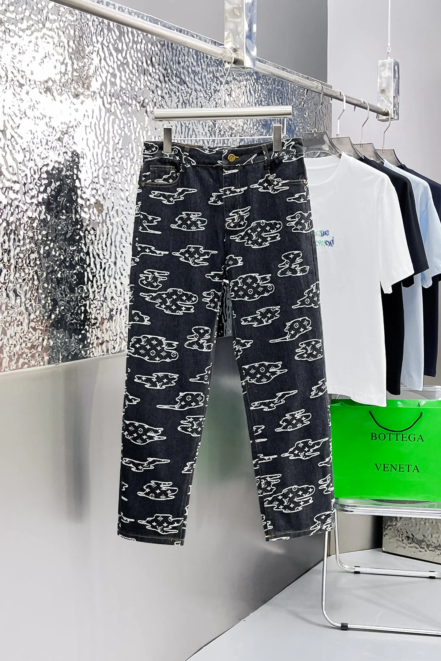 Джинсы Мужские Louis Vuitton 18499665