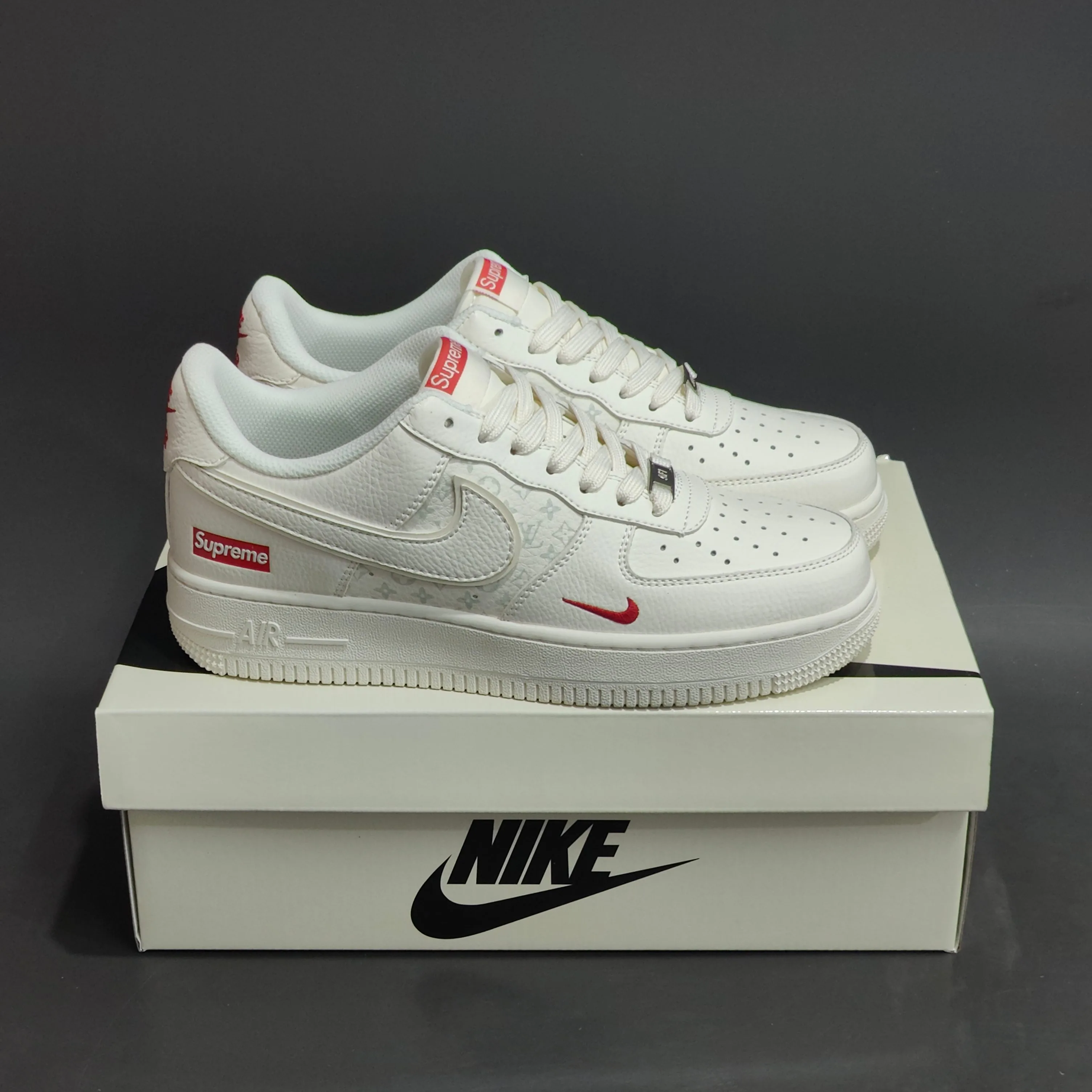 Кроссовки Женские Supreme 4705690