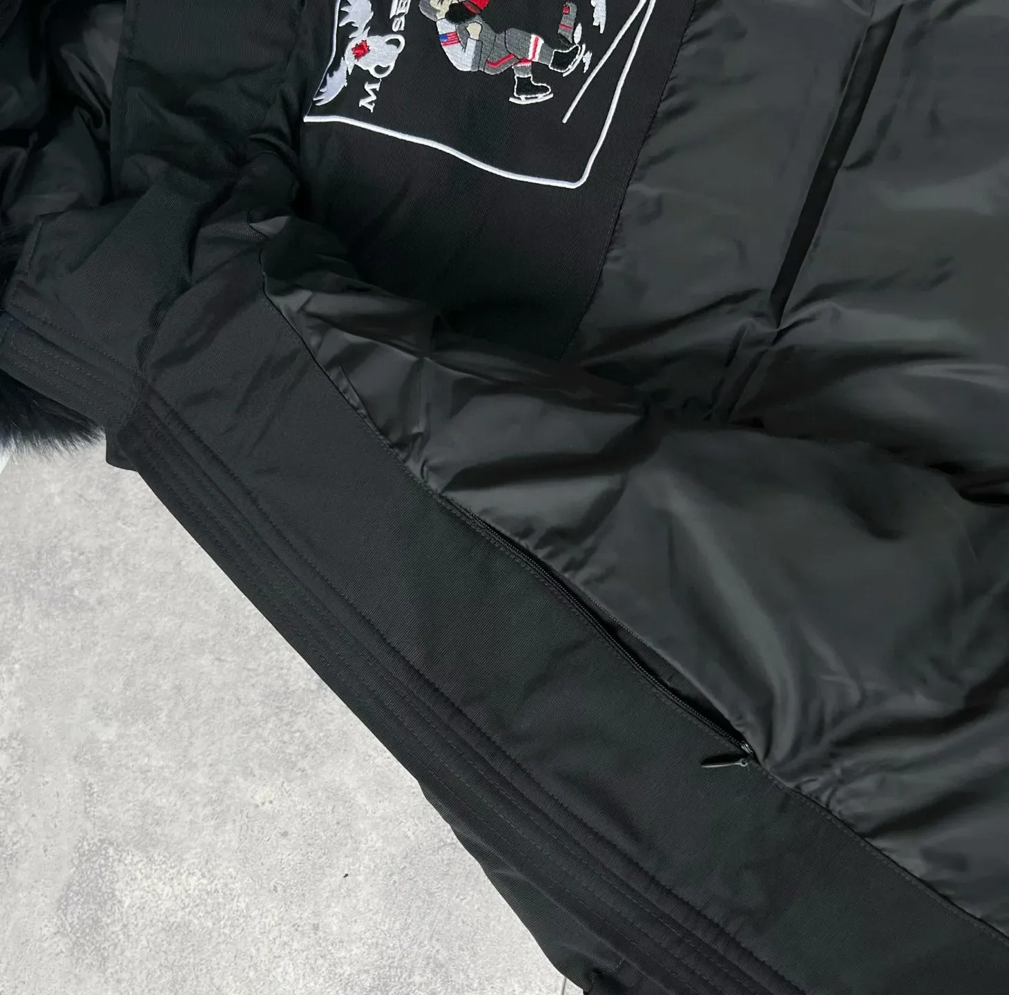 Куртки И Пуховики Женские Canada Goose 784435