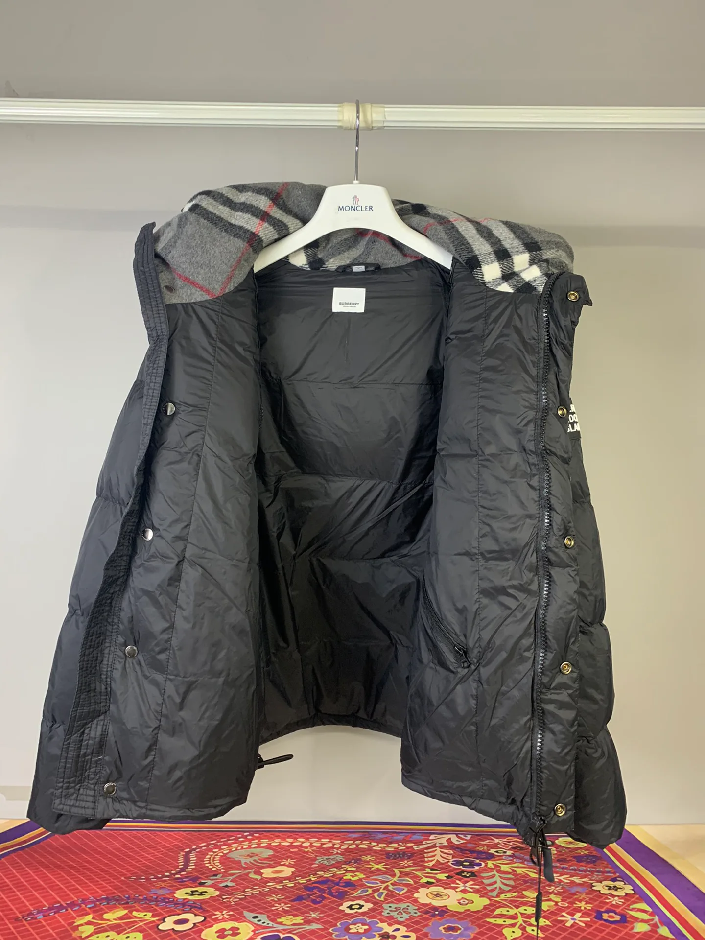 Куртки И Пуховики Женские Burberry 18597074