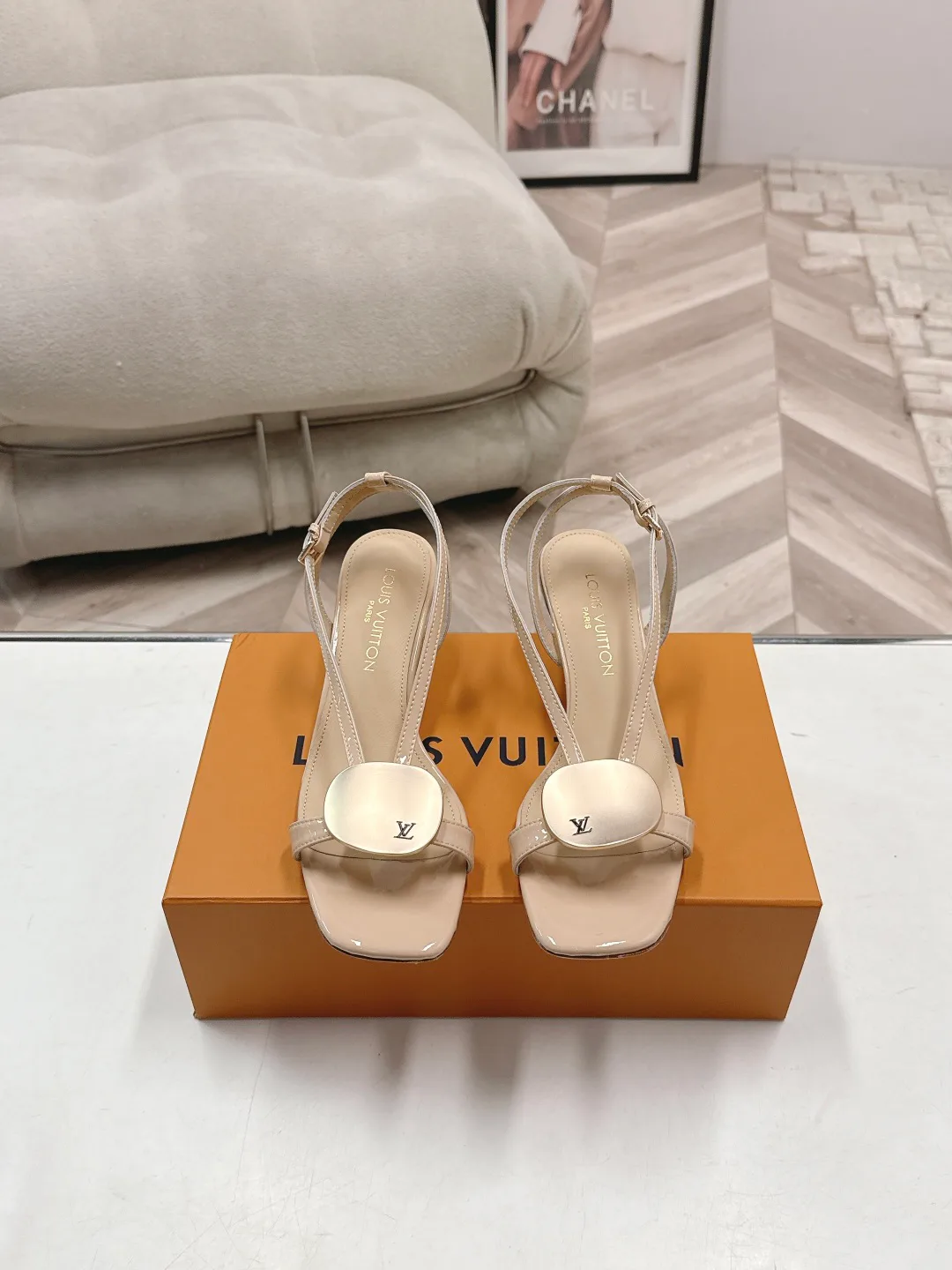 Босоножки Женские Louis Vuitton 17578112