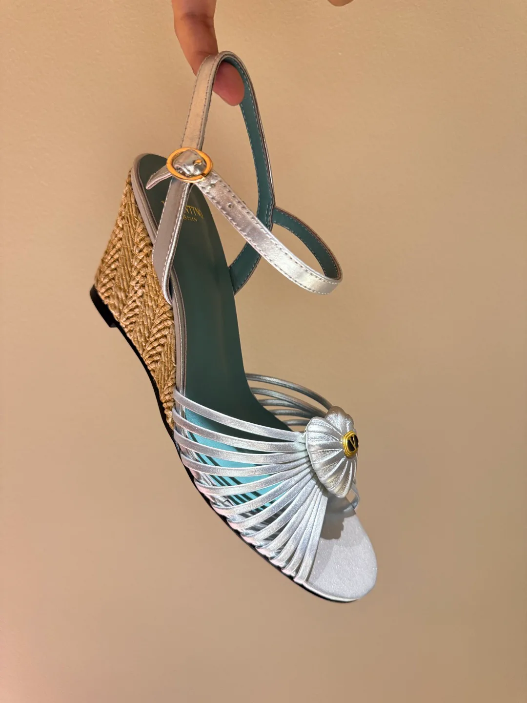 Босоножки Женские Valentino 17968672