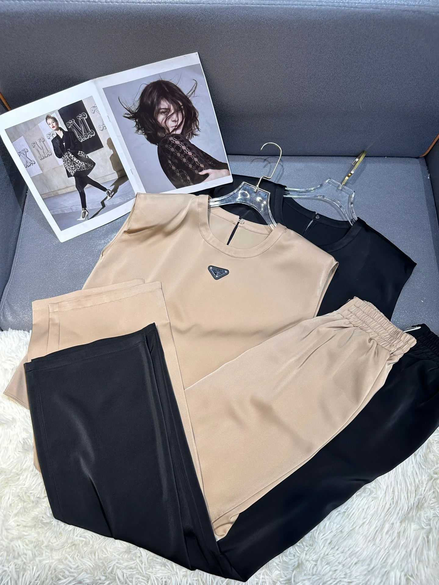 Костюмы Женские Prada 13136561