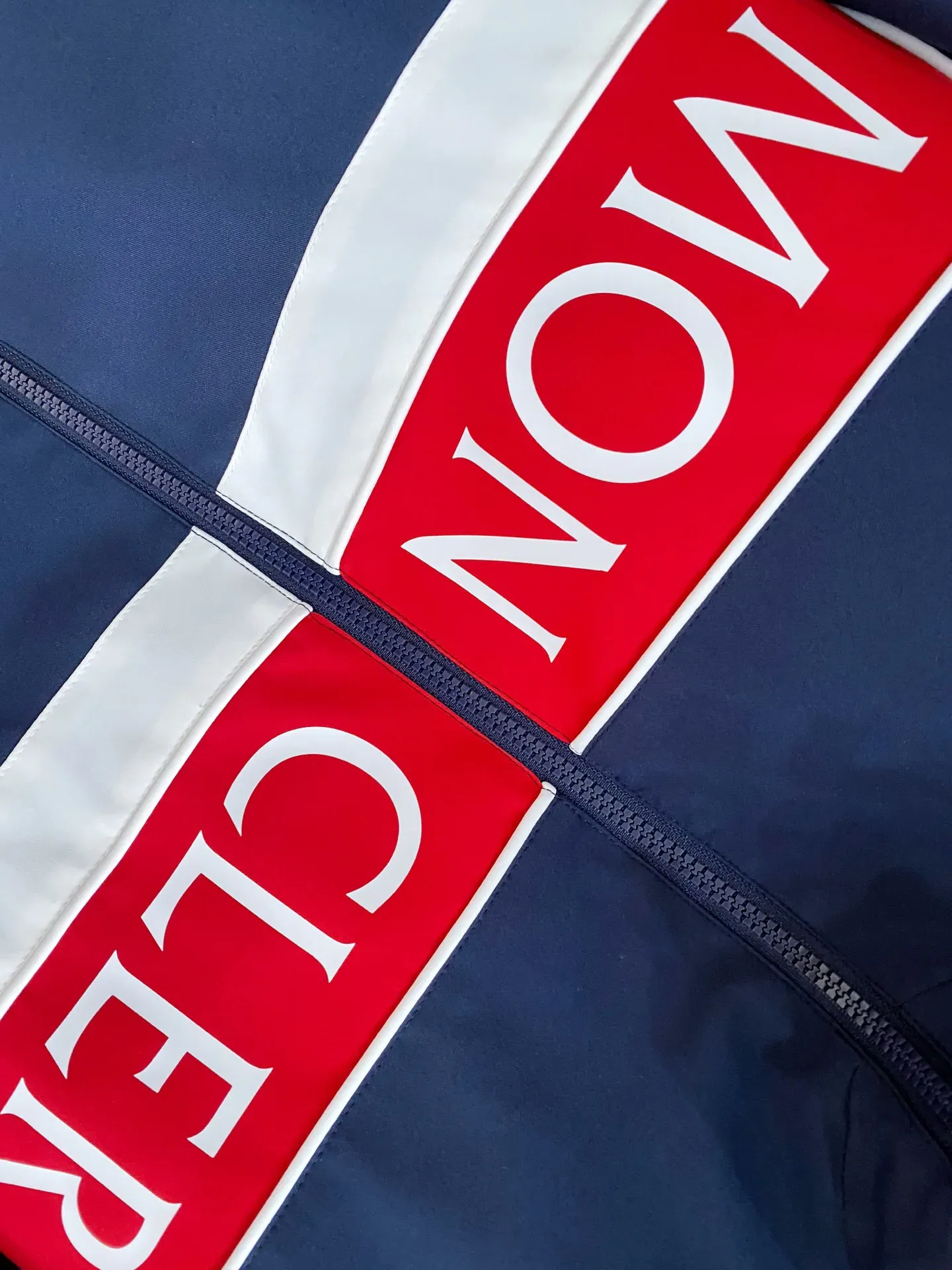 Куртки И Пуховики Мужские Moncler 4600951