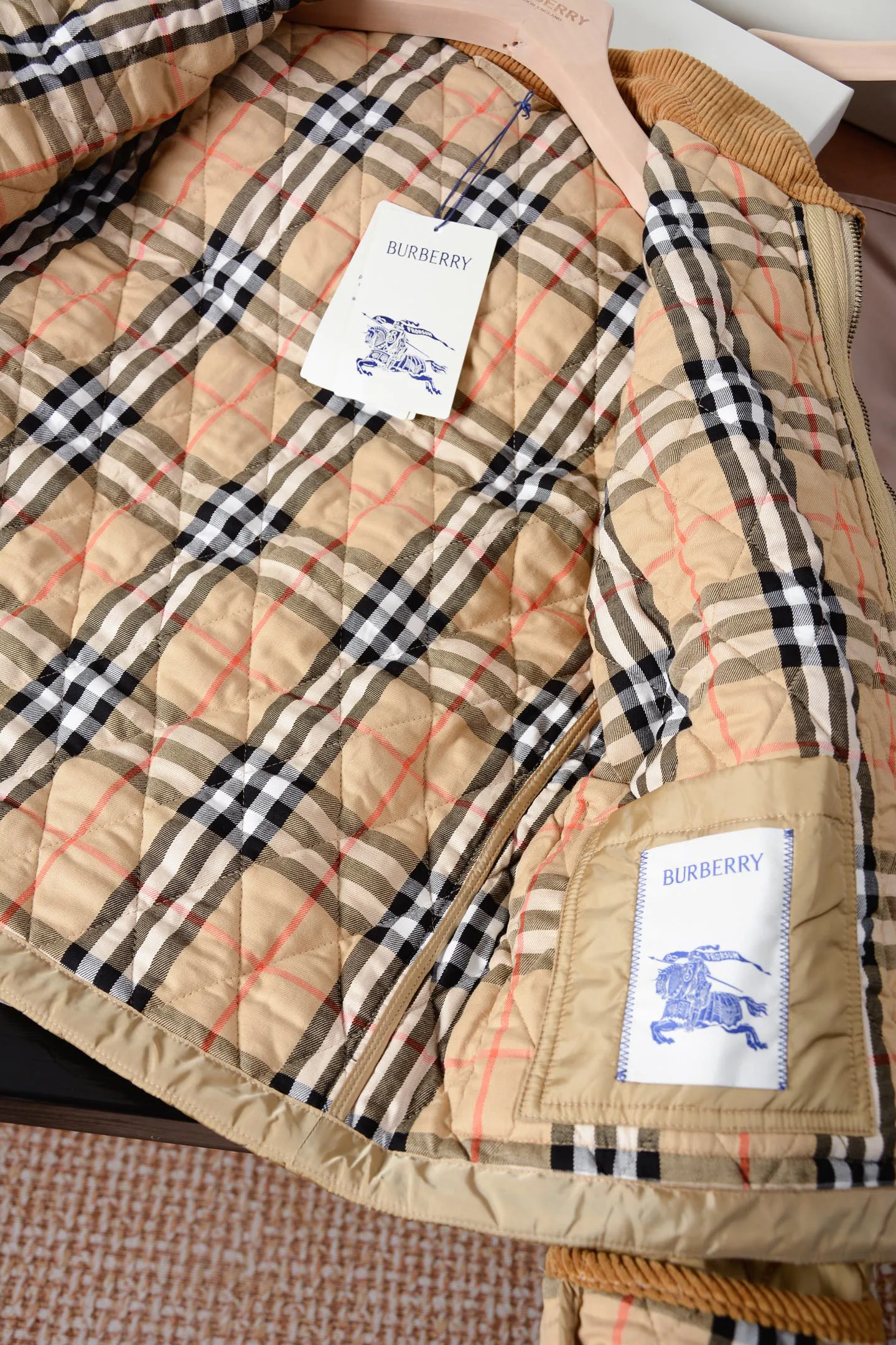 Куртки И Пуховики Женские Burberry 18512998
