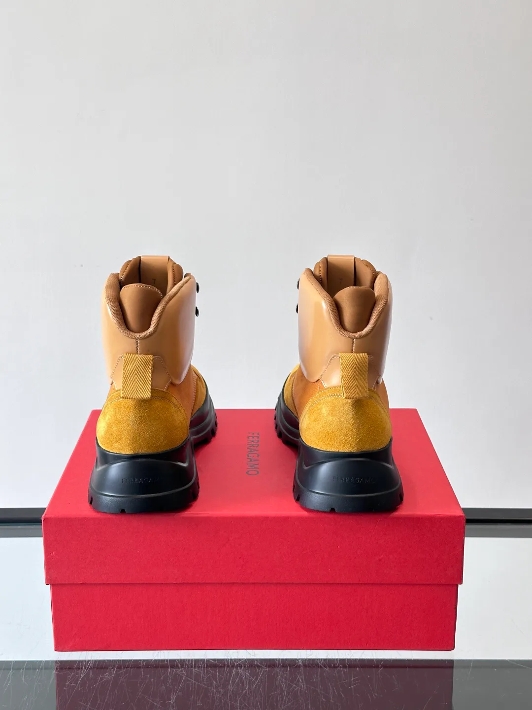 Ботинки Женские Salvatore Ferragamo 241801