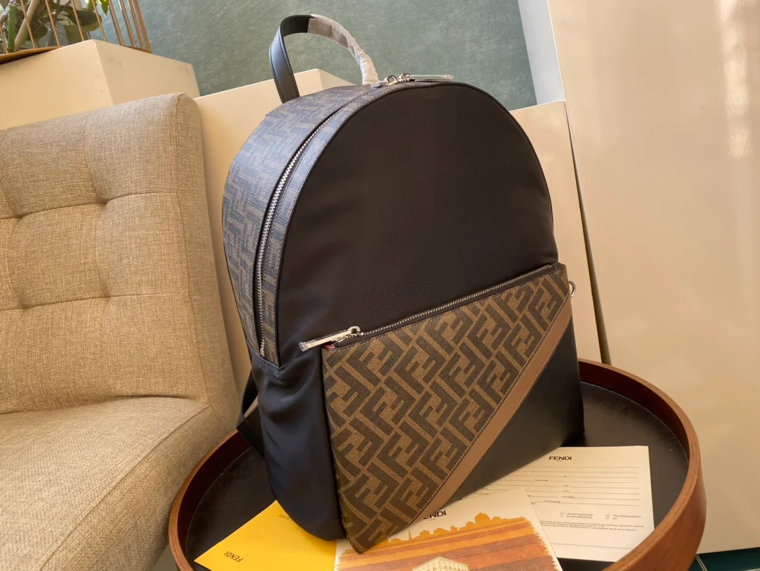 Рюкзаки Женские Fendi 13546260